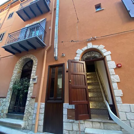 Hotel Sutta L'archi
